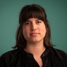 Pamela Noyes's Instagram, Twitter & Facebook