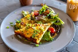 Delicious tradition.seasoned certified angus beef, jalapenos, tomatoes, black beans, lettuce, pepper jack, cheddar, and mozzarella. Uptown Eats Review November 2020 St Petersburg Fl