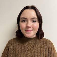 Lisa Greeson's Instagram, Twitter & Facebook