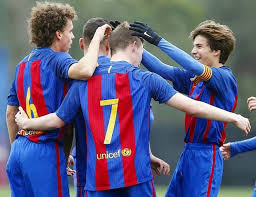 Albert Roge On Twitter Del Juvenil B Tambien Suben Al A 5 Jugadores Que Eran De Segundo Ano Marti Vila Riqui Puig Juan Fernandez Kike Delgado Y Edgar Fernandez Https T Co 01g8iuy193 In the game fifa 20 his overall rating is 71. twitter