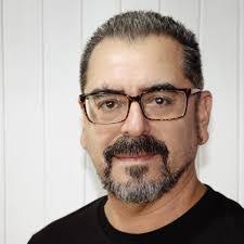 Rodolfo Serra's Instagram, Twitter & Facebook