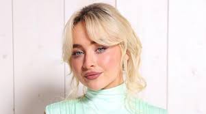 Sabrina Carpenter shares exciting news about show ‘A Nonsense Christmas’