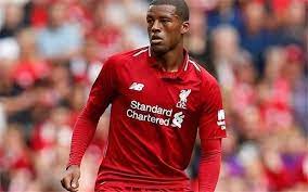 وكان برشلونة الإسباني، على وشك التعاقد مع الهولندي جورجينيو فينالدوم، لاعب وسط ليفربول الإنجليزي، وقد تحدد موعد خضوع اللاعب للكشف الطبي قبل أن يتدخل باريس سان. ÙÙŠÙ†Ø§Ù„Ø¯ÙˆÙ… Ù„ÙŠÙØ±Ø¨ÙˆÙ„ Ø¹Ø§Ù†Ù‰ Ø£Ù…Ø§Ù… ÙƒØ§Ø±Ø¯ÙŠÙ ÙˆÙŠÙƒØ´Ù Ø¹Ù† Ø£Ù…Ù†ÙŠØªÙ‡ Ù„Ù…Ø­Ù…Ø¯ ØµÙ„Ø§Ø­ Ø¨Ø·ÙˆÙ„Ø§Øª