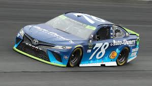A concord (caroline du nord). Martin Truex Jr Win At Charlotte Is Sixth Of Year Advances To Round 3