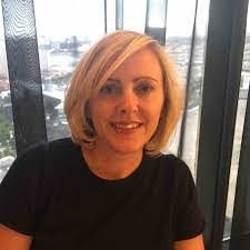 Karen Behringer's Instagram, Twitter & Facebook