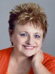 Danielle Grochowski's Instagram, Twitter & Facebook