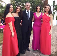 Luis Abinader - Familia que crece unida, permanece unida para siempre. Feliz Día Internacional de la Familia. | Facebook