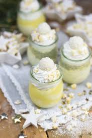 Zitronen Quark Mousse Dessert Mit Weisser Schokolade Lemon Cheese Cake Mousse Dessert With White Chocolate Mousse Dessert Einfacher Nachtisch Dessert