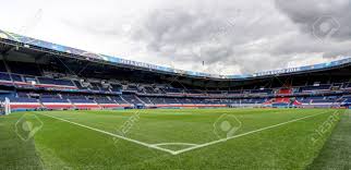 Jul 02, 2021 · la primera etapa del parque se inauguró en septiembre de 2020, pero la tarea por delante todavía es titánica: Stade Parque De Los Principes Paris Estadio Parque De Los Principes Paris Francia Fotos Retratos Imagenes Y Fotografia De Archivo Libres De Derecho Image 71114147