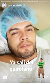 Presentador Henry Urbina sale del quirófano y se encuentra en recuperación