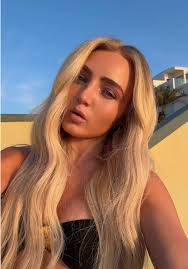 Capture Your Best Outfit: Photo Tips