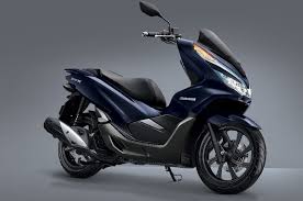 About bike models top comparisons images reviews news. Honda Pcx Hybrid Debuts In Indonesia Carsifu