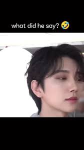 we all understand him without even knowing korean 🤣#joshua  #seventeen17_official #seventeen #seventeenjoshua #kpopfyp #carat #hungary  #flpシforyou