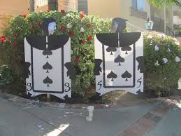Alice In Wonderland Inspired Halloween Party Ideas Photo 9 Of 59 Alice In Wonderland Party Alice In Wonderland Tea Party Halloween Alice In Wonderland