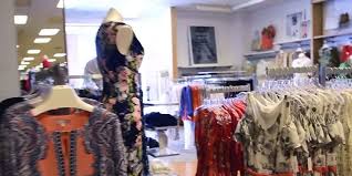 Women S Clothing Chain Dressbarn To Close All Its 650 Stores