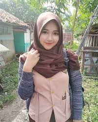 Foto cewek2 cantik lucu berhijab kartun gambar viral hd. Foto Cewek2 Cantik Berhijab Untuk Quotes Gadis Hijab Cantik Single Mencari Jodoh Comel Beautiful Hijab Hijab Casual Hijab Foto Cewek Cantik Yang Bisa Bikin Kamu Lebih Semangat Yuk Langsung Aja