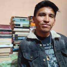 LA BIBLIOTECA DE JOAQUIN CUEVAS, un visita de Radio París La Paz