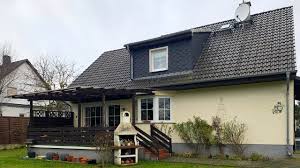 3 häuser in wittstock ab 50.000 €. Grosses Einfamilienhaus Mit Garagen Und Carports In Einer Aussenwohnlage Von Wittstock Puschel Immobilien Ohg Haus Kaufen Oder Verkaufen