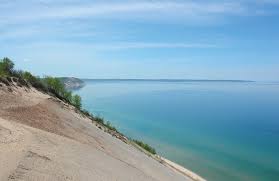 Lake michigan road parallels the bay for several miles. Scenic Drive Sleeping Bear Dunes National Lakeshore U S National Park Service