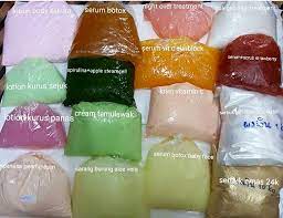 Silikon dapat menjaga kelembaban, menjaga kulit tetap terhidrasi. Bahaya Kosmetik Krim Timbang Krim Kilo Rrai