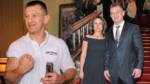 Born 1 december 1976) is a polish professional boxer. Zona Tomasza Adamka Kupila Mezowi Mercedesa Kozaczek