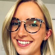 Sophie Morin's Instagram, Twitter & Facebook