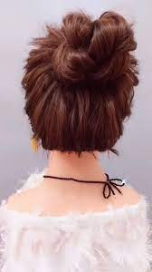 Video Du Didacticiel Eazy Perfect Messy Bun Hair Didacticiel Messy Perfect Vide Hair Bun Tutorial Hair Tutorials For Medium Hair Hair Videos Tutorials