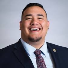 Beau Flores (@BeauFlores7)