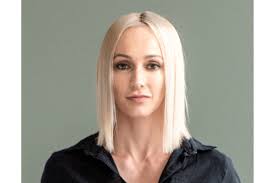 Claire Harper's Instagram, Twitter & Facebook