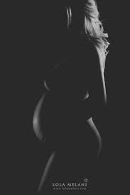 Black And White Maternity Shoot Ideas Pin On Photography Pregnancy