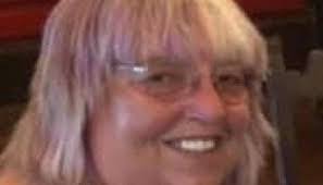 Laura Kessinger's Instagram, Twitter & Facebook