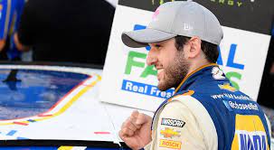 The most popular driver award presented by the national motorsports press association and sponsored by hooters is the only major nascar award to be determined solely by fan vote. Chase Elliott Wins Nascar S Most Popular Driver Award Sportsnet Ca