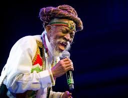 Bob marley and the wailers were a jamaican reggae band led by bob marley. 8du1muctw2b Km