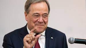 Armin laschet, just elected to chair angela merkel's cdu party, seems little preferred by germans as a candidate to succeed her as chancellor in september. Brief Der Woche An Armin Laschet Swr1