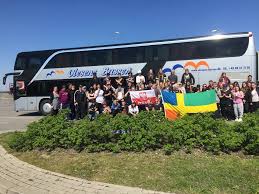 Flaggan ska halas vid solens nedgång, dock senast kl. Om Flaggan Bergslagsflaggan