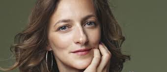 Ági szalóki (born budapest, october 17, 1978) is a hungarian folk singer. Szaloki Agi Korforgas Mupa