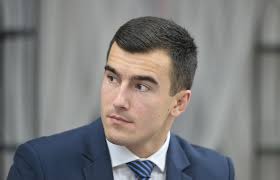 Kredyty, oszczędności, samochody