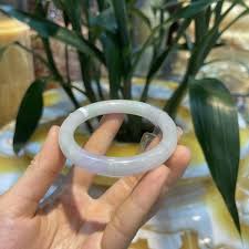 Làm Sao Để Đá Cẩm Thạch Lên Nước? Bí Quyết Giữ Sáng Bóng – Sky Gems