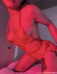 Aniela kras nude - stvincent.nupark.com