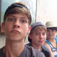 Hank Bertelkamp (@Hankb10)