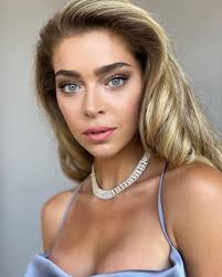 Öykü çelik (born 13 july 1987) is a turkish actress. Oyku Celik E Etek Boyu Tepkisi Oyku Celik Elestirilere Yanit Verdi Magazin Haberleri Magazin Haberleri