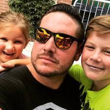 Steve Ijames's Instagram, Twitter & Facebook