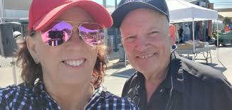 I want to give a shout to the couple who gave my daughter a substantial tip  for a small order of food. It made her day and her holiday brighter. There  are