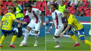 Check the wiki, ask in the daily discussion thread or message the mods! Psg Vs Waasland Beveren Neymar Neymar Humiliates Defender During Psg S 7 0 Thrashing Of Waasland Beveren Neymar Goal Vs Waasland Beveren Neymar Goal Psg Neymar Skill Comps Best Neymar Freekick Goals