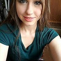 Nicole Sipe's Instagram, Twitter & Facebook