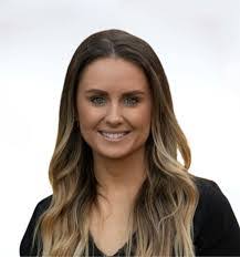 Taylor Summers's Instagram, Twitter & Facebook