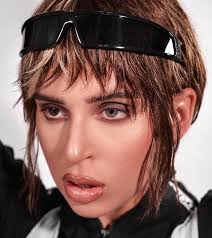 Jun 14, 2021 · con un sonido entre el trap, el soul, el hip hop y el r&b, nathy peluso puso al real jardín botánico de madrid a vibrar con sus movimientos de cadera y su inmenso poderío. Facebook