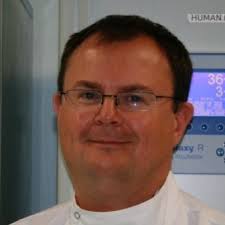 Controlled dual drug release from adhesive electrospun patches for  prevention and treatment of alveolar osteitis