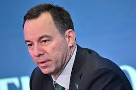 Changing the guard at Enron again