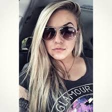 Karina Müller (@_kamuller)